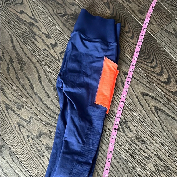 Fabletics Sculpt Knit Dynamic Blue and Orange pocket Large Active Leggings - Picture 3 of 8